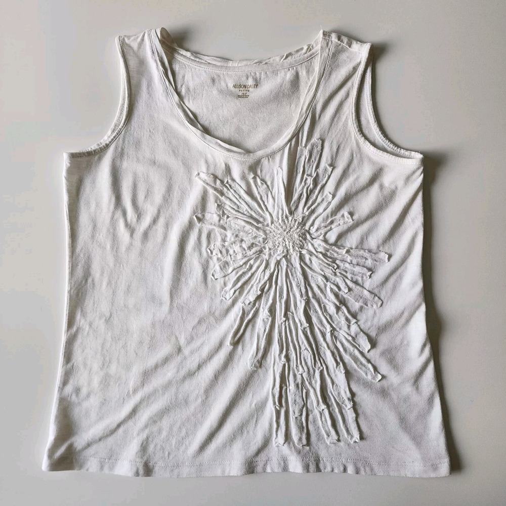 Allison Daley White Tank Women's Petite Small‎ PS 3D Flower Embroidery Daisy Top